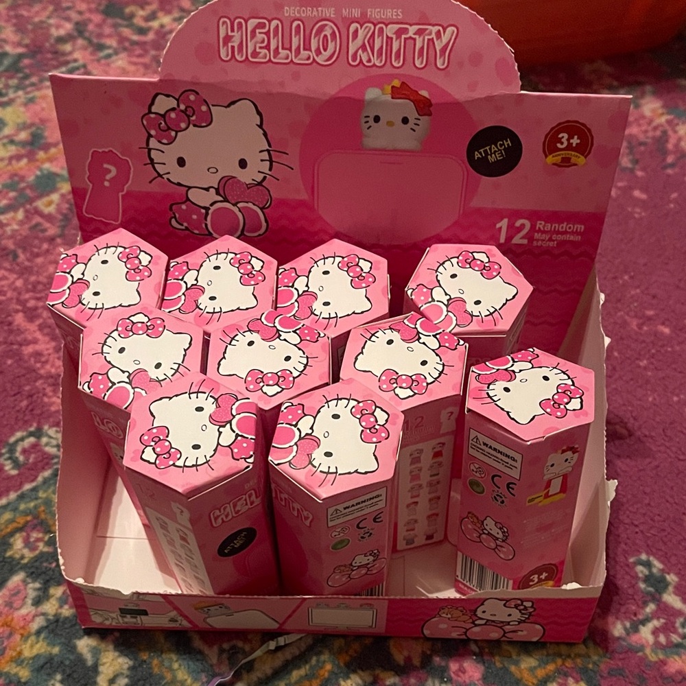 Hello Kitty Hippers